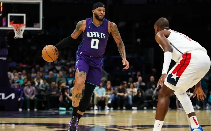 开拓者客场大胜黄蜂,利拉德全场最高篮板 开拓者客场大胜黄蜂,利拉德全场最高篮板