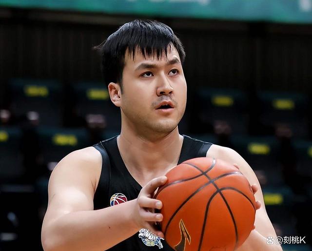 熊猫体育-包含新疆男篮遭到逆转，错失夺冠良机的词条