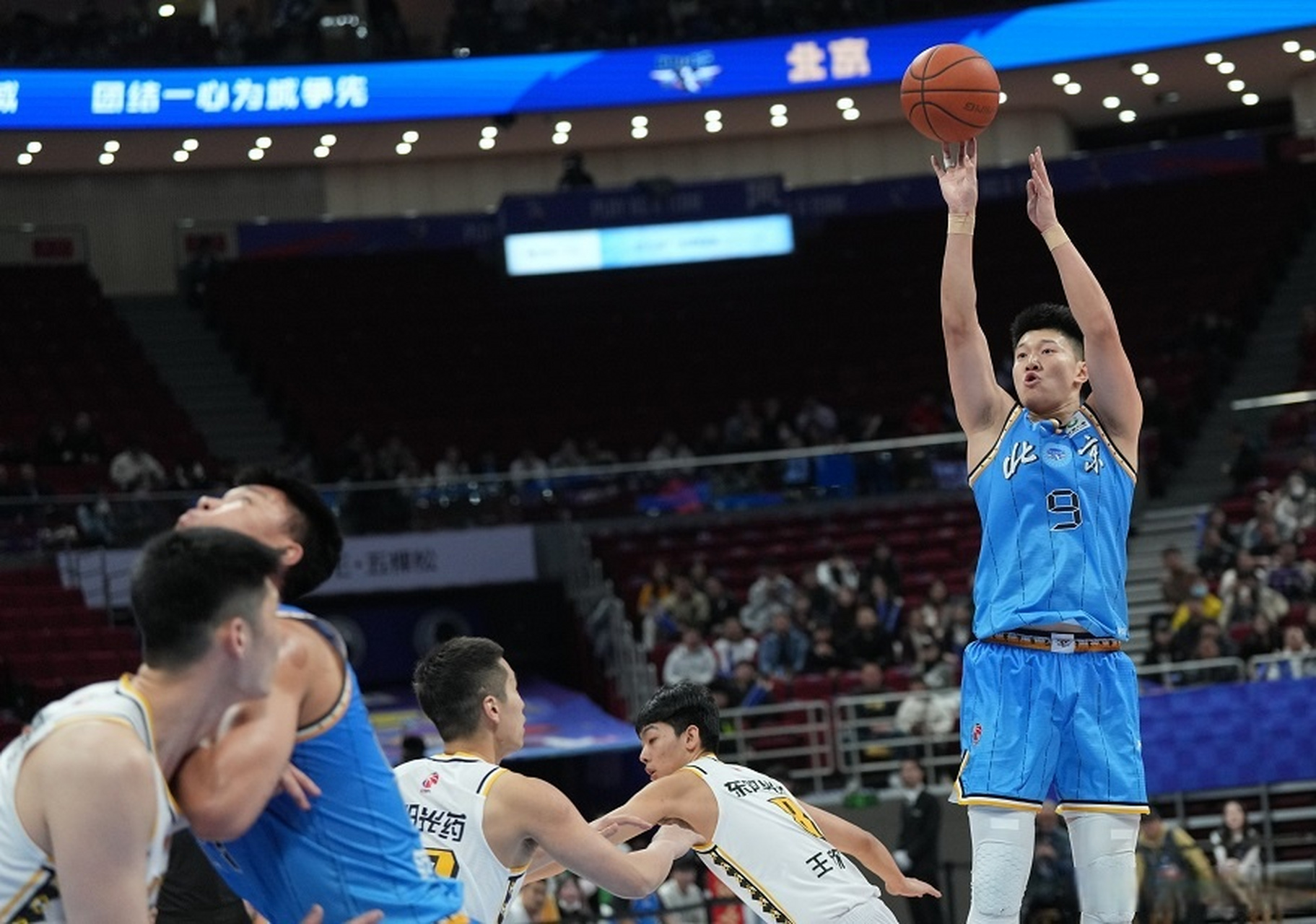 熊猫体育官方网站-包含北京主场落败：遭遇八一队逆袭，结束3连胜的词条